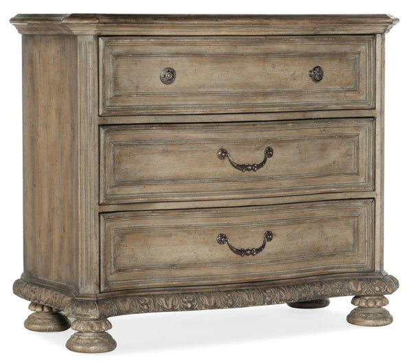 Hooker Furniture Castella Rustic Bachelors Chest With Cedar Drawer, Felt Liner, Usb Power & Adjustable Undercabinet Light 5878-90017-80