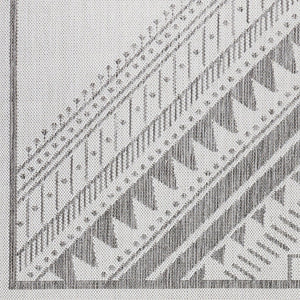 Livabliss Long Beach Global Pattern Polypropylene Area Rug for Living Room or Entryway LBH2338-537
