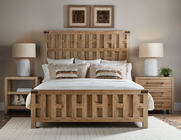 Hooker Furniture Vineyard Row Queen Panel Bed With Sonoma Pecky Hickory Finish, Fretwork & Hammered Metal Accents 88.50 L x 80.25W x 74.00H 6952-90266-80