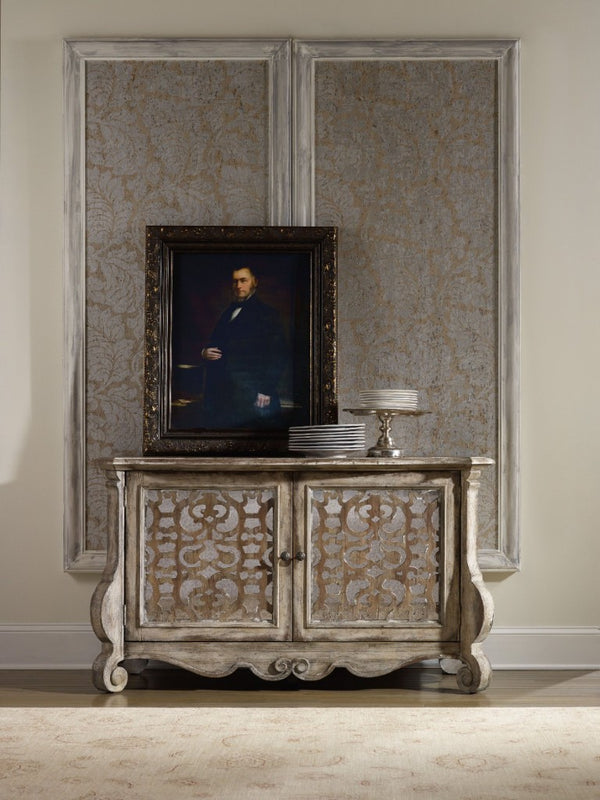Hooker Furniture Chatelet Caramel Froth Buffet With Mirrored Fretwork Doors, Pecky Pecan Veneer & Antique Hardware 5351-75900