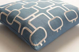 Surya Lockhart 18"X18" Durable Accent Pillow - Modern Woven Design For Charming Home Decor, India Made Blue Linen,Cotton,Linen,Cotton Lkh003-2222d