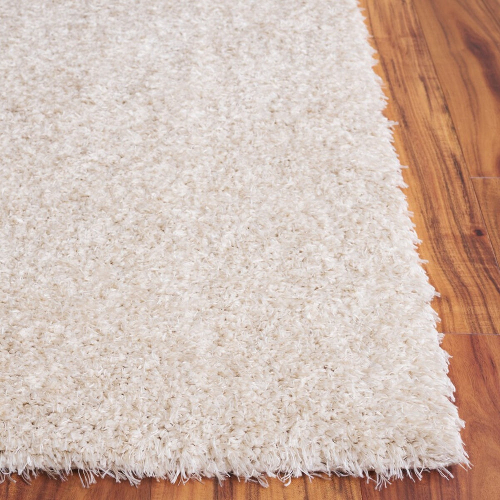 Safavieh Lindsay Shag 560 LNS560 Power Loomed Shag & Flokati Rug Beige LNS560B-7SQ