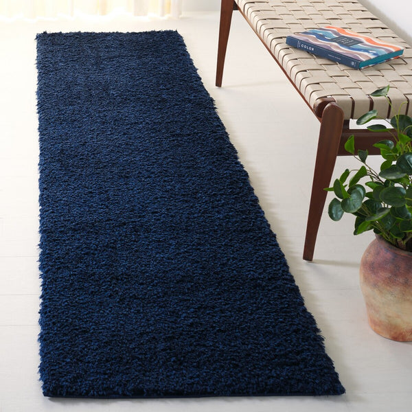 Safavieh Lindsay Shag 560 Power Loomed Shag & Flokati Rug LNS560N-9