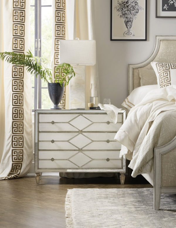 Hooker Furniture Sanctuary Queen Of Diamonds Chest With Reverse Painted Glass, Cedar Drawer, Usb & Ambient Lighting 5875-90017-95