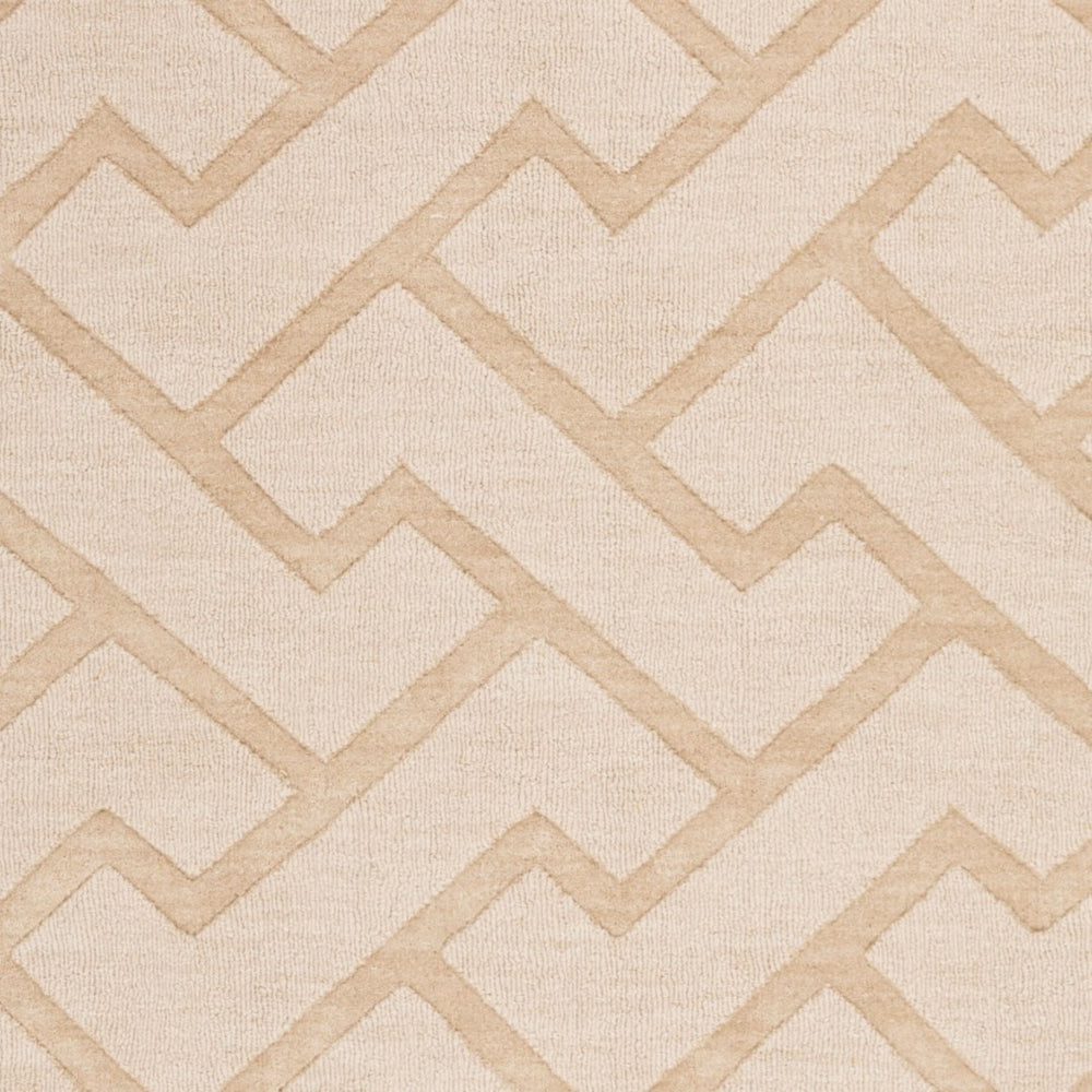 Surya Mystique 2'6" X 8' Handmade Wool Rug - Modern Decor Essential With Exquisite Craftsmanship & Style Ivory Wool M5435-268