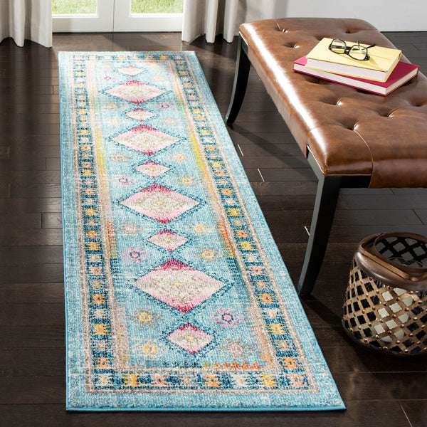 Safavieh Madison 305 Power Loomed Transitional Rug Light Blue / Fuchsia 4' x 6'