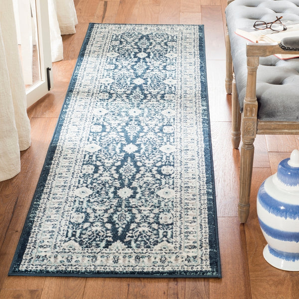 Safavieh Madison 502 Power Loomed TRADITIONAL Rug Cream / Navy 3' x 5'