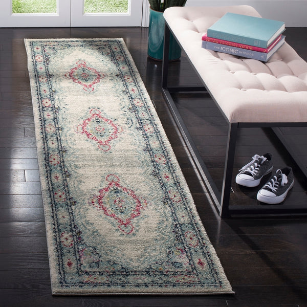 Safavieh Madison 926 Power Loomed Transitional Rug Light Grey / Fuchsia MAD926R-4