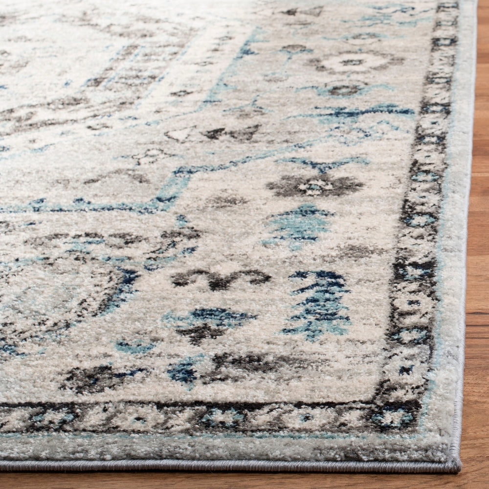 Safavieh Madison 928 Power Loomed Transitional Rug Grey / Dark Grey MAD928F-4