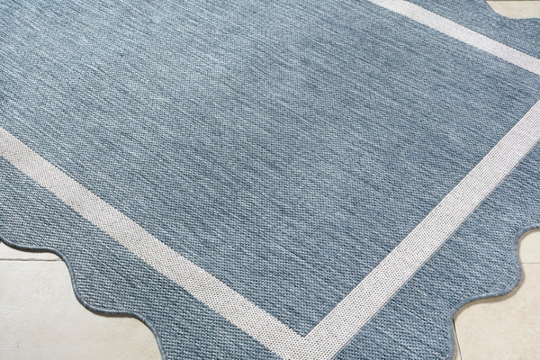 Livabliss Miami Beach Coastal Traditional Polypropylene Indoor Outdoor Accent Rug for Patio Entryway Blue, Cream 5'3" x 7' MBH2325-537