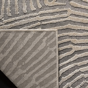 Safavieh Meadow 343 Power Loomed  Rug Taupe MDW343E-5SQ