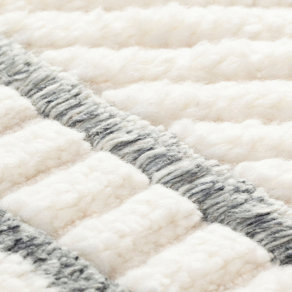 Surya Meknes 2' X 3' Handmade Wool Rug - Luxurious, Durable, And Timeless Design For Any Home Decor Charcoal Nz Wool Mek1001-23