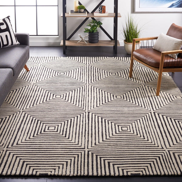 Safavieh Metro 454 Hand Tufted Contemporary Rug Black / Beige MET454Z-9