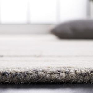 Safavieh Metro 995 Hand Tufted  Rug X23 Grey / Ivory MET995F-24