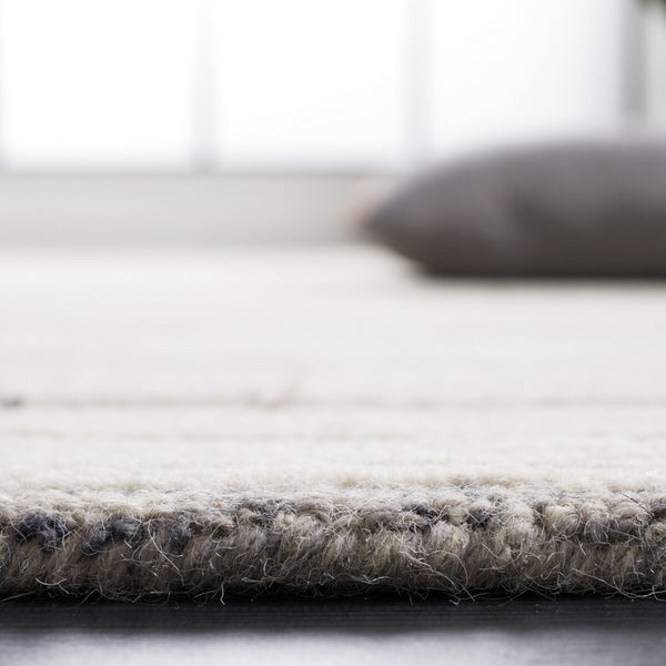 Safavieh Metro 995 Hand Tufted  Rug X23 Grey / Ivory MET995F-24