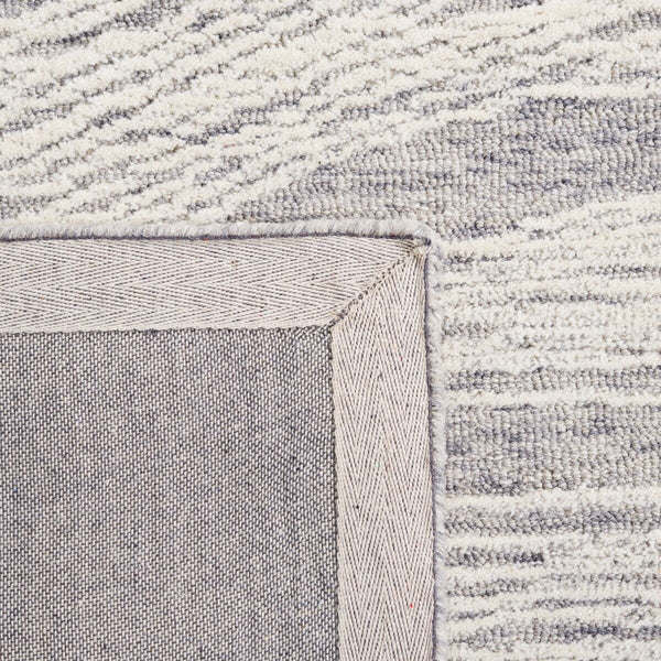 Safavieh Metro 995 Hand Tufted  Rug X23 Grey / Ivory MET995F-24