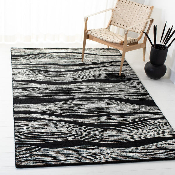 Safavieh Metro 995 Hand Tufted  Rug Black / Ivory MET995Z-9