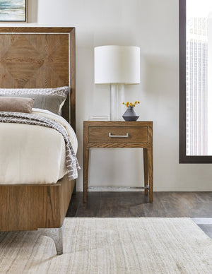 Hooker Furniture Chapman Sorrel White Oak Nightstand With Soft‑Close Drawer, Usb Ports, Forged Pewter Accents, Craftsman Style 6033-90015-85