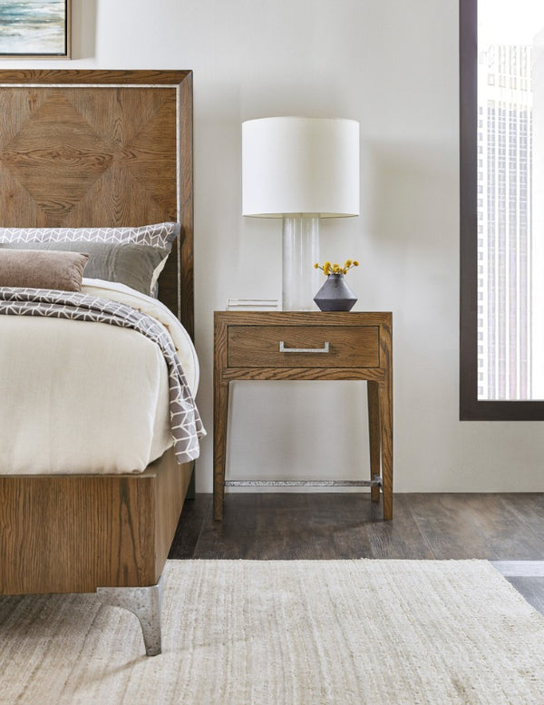 Hooker Furniture Chapman Sorrel White Oak Nightstand With Soft‑Close Drawer, Usb Ports, Forged Pewter Accents, Craftsman Style 6033-90015-85