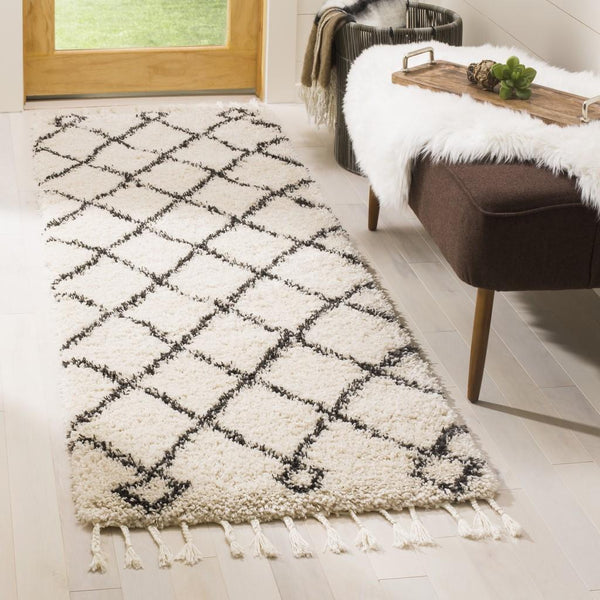 Safavieh Moroccan Fringe Shag 241 Power Loomed Shag & Flokati Rug Cream / Charcoal MFG241B-25