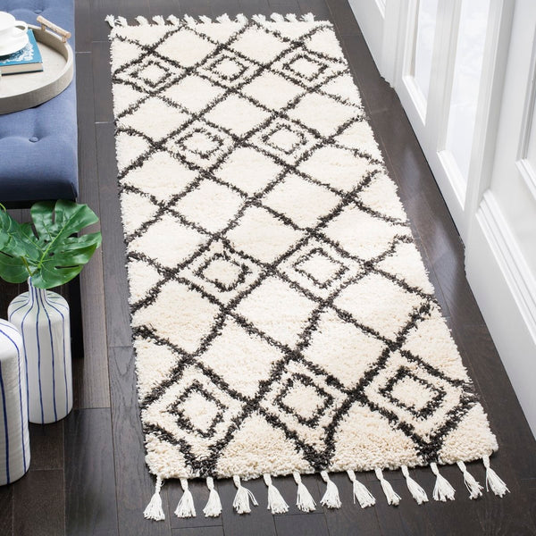 Safavieh Moroccan Fringe Shag 244 Power Loomed Shag & Flokati Rug Cream / Charcoal MFG244B-3