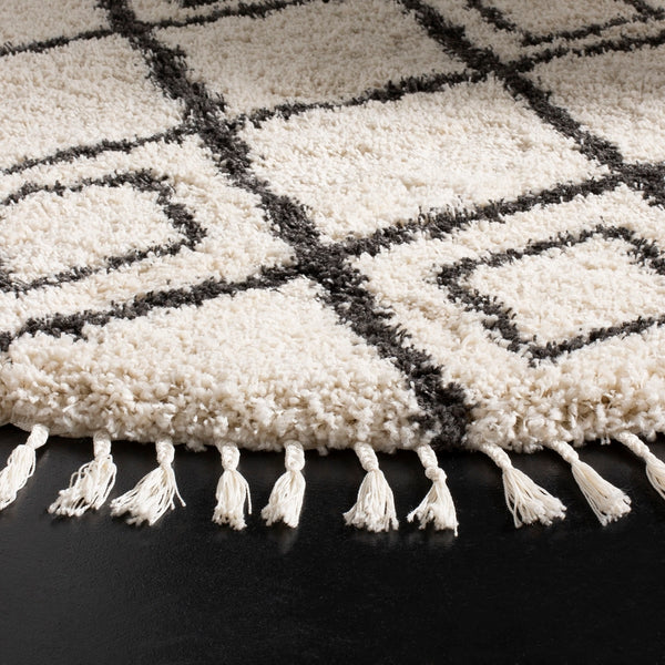 Safavieh Moroccan Fringe Shag 244 Power Loomed Shag & Flokati Rug Cream / Charcoal MFG244B-3