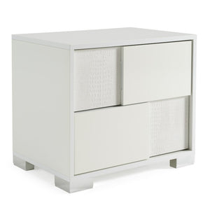 VIG Furniture Monza Italian White Nightstand With Crocodile-Texture Panels, Silver Accents, Soft-Closing Drawers VGACANCONA-NS-WHT