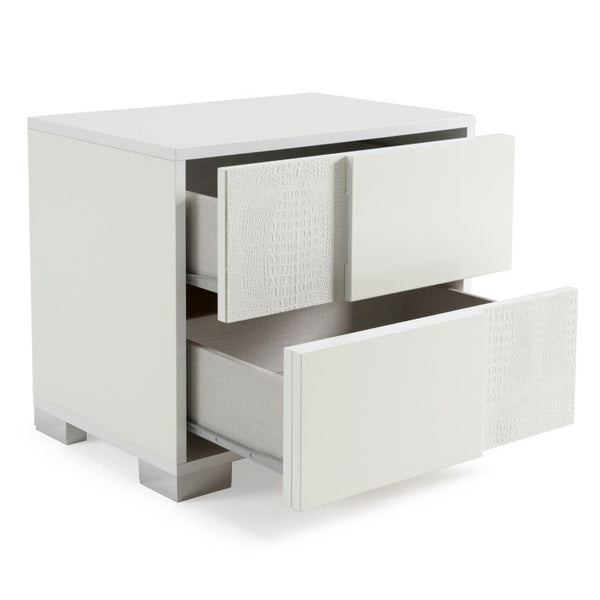 VIG Furniture Monza Italian White Nightstand With Crocodile-Texture Panels, Silver Accents, Soft-Closing Drawers VGACANCONA-NS-WHT