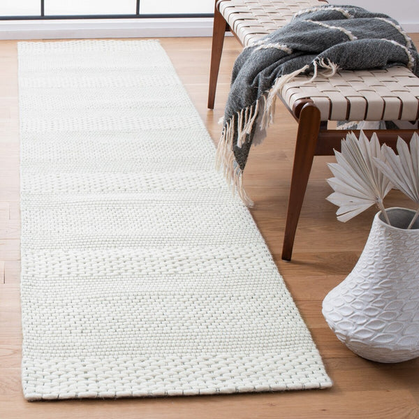 Safavieh Marbella 556 Hand Loomed Contemporary Rug Ivory MRB556A-9