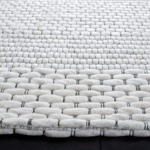 Safavieh Marbella 556 Hand Loomed Contemporary Rug Ivory MRB556A-9