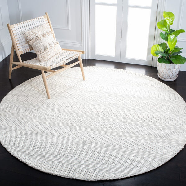 Safavieh Marbella 556 Hand Loomed Contemporary Rug Ivory MRB556A-9