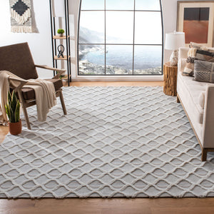 Safavieh Marbella 601 Hand Loomed Contemporary Rug Beige / Ivory MRB601B-3