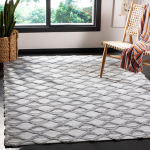 Safavieh Marbella 601 Hand Loomed Contemporary Rug Grey / Charcoal MRB601F-4