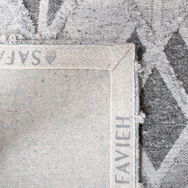 Safavieh Marbella 602 Hand Loomed Contemporary Rug Grey / Charcoal MRB602F-4