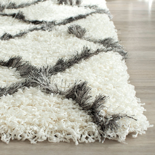 Safavieh Moroccan Shag 343 Power Loomed  Rug Ivory / Grey MSG343A-3