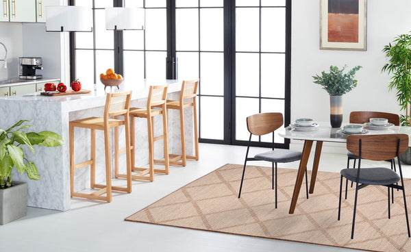 Safavieh Montauk 821 Hand Woven  Rug Beige 8' x 8' Square