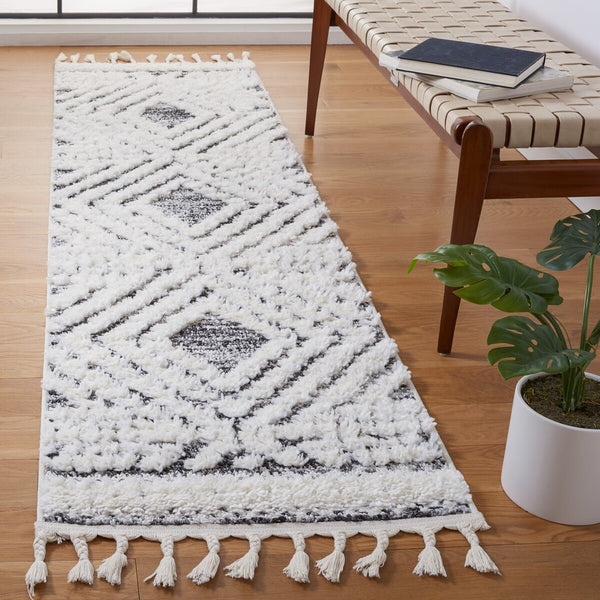 Safavieh Moroccan Tassel Shag 614 Power Loomed Shag & Flokati Rug X23 Ivory / Grey MTS614A-212