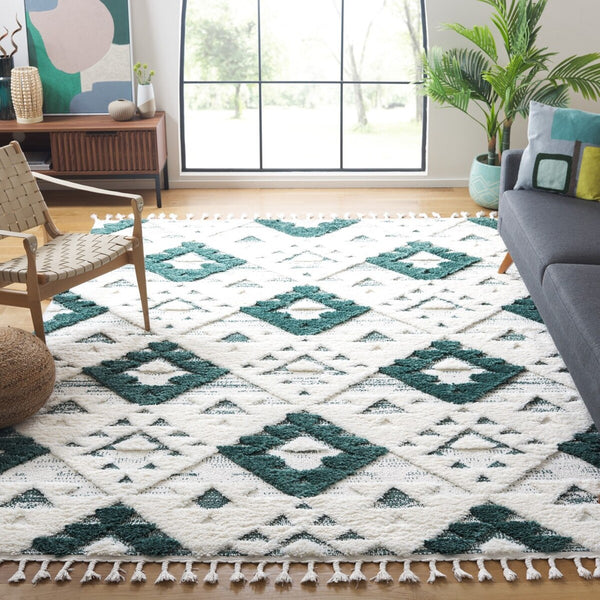 Safavieh Moroccan Tassel Shag 688 Power Loomed Shag & Flokati Rug Green / Ivory 3' x 3' Square