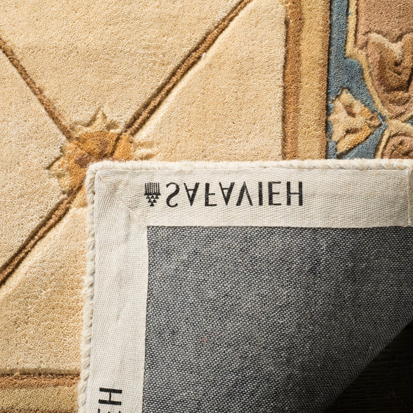 Safavieh Naples Hand Tufted  Rug Ivory / Caramel NA523B-25