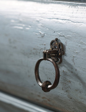 Hooker Furniture Beaumont Skylark Blue Bombe Bachelors Chest With Usb Outlet, Nightlight, Distressed Elm Veneer Design 5751-90017-40