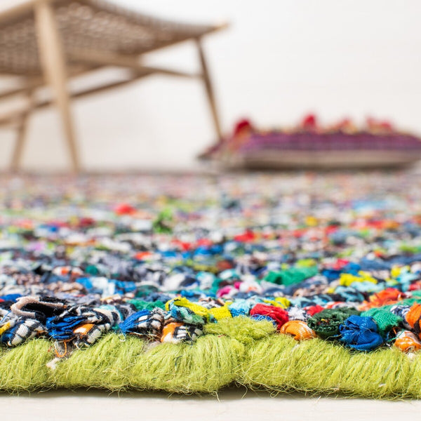 Safavieh Nantucket HAND TUFTED  Rug Red/Blue / Multi NAN141B-4SQ