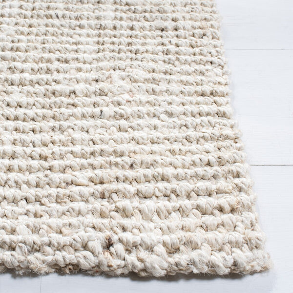Safavieh Dominica Hand Woven  Rug Bleach / Ivory NF747B-9SQ