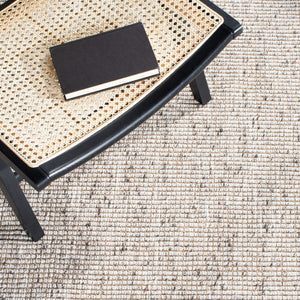 Safavieh Natural Fiber 826 Hand Woven  Rug Silver / Natural 8' x 8' Square