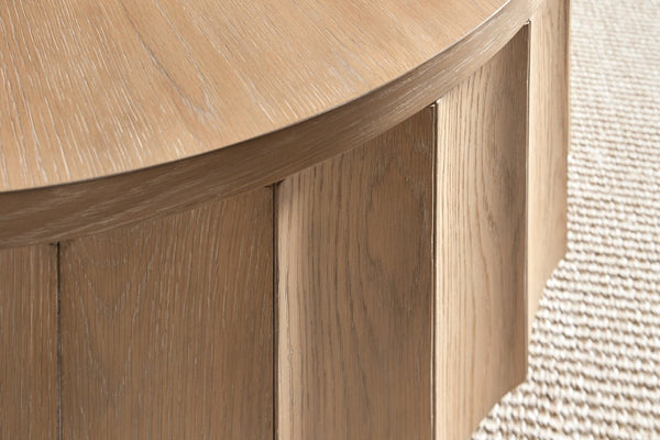 Hooker Furniture Commerce Willow Round Scalloped Coffee Table In Light Oak With Hidden Casters, Durable 40" Top, Moveable Elegance 7228-80246-82