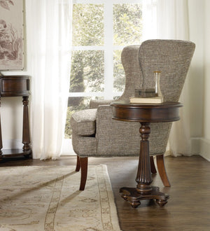 Hooker Furniture Leesburg Carved Martini Table With Mahogany Veneers, Distressed Antique Finish & Compact Pie Top 5381-80117