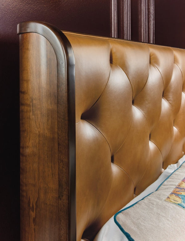 Hooker Furniture Archives Queen Leather Bed With Figured Walnut Veneers, Shelter-Style Design And Tufted Top-Grain Headboard 86.50 L x 80.00W x 64.00H 6123-90866-89