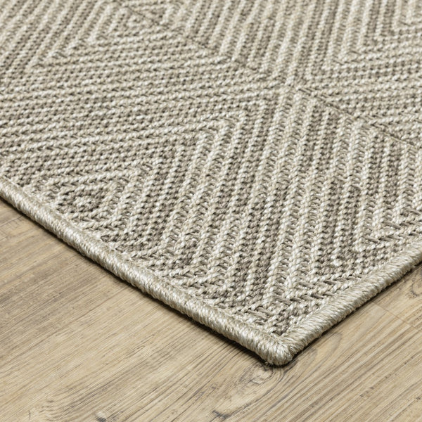 Oriental Weavers Caicos Indoor/Outdoor Area Rug - Stylish, Easy-care, Spill-resistant Design For High Traffic Spaces Grey,Light Grey Polypropylene Cca08a100152st