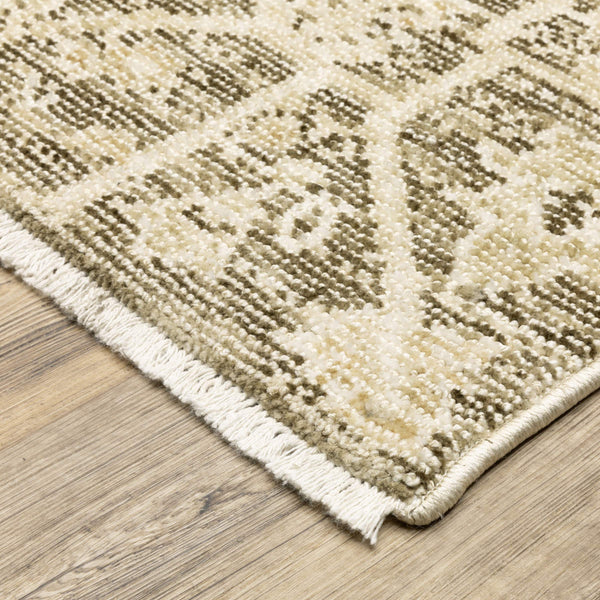 Oriental Weavers Caroline Botanical Cut Loop Polyester Area Rug with Vintage Fringe for Farmhouse Living Rooms 2'9"x5' CCRL04080152ST