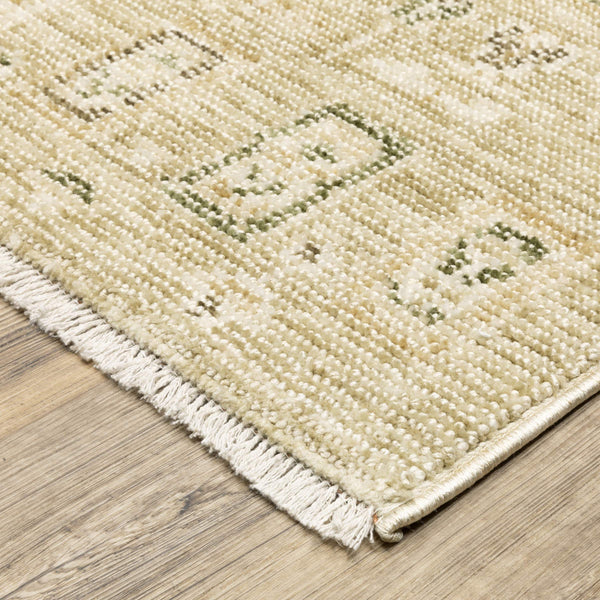 Oriental Weavers Caroline Vintage Botanical Polyester Area Rug with Cut Loop Pile and Artisan Fringe Detail 6'7"x9'6" CCRL05200290ST