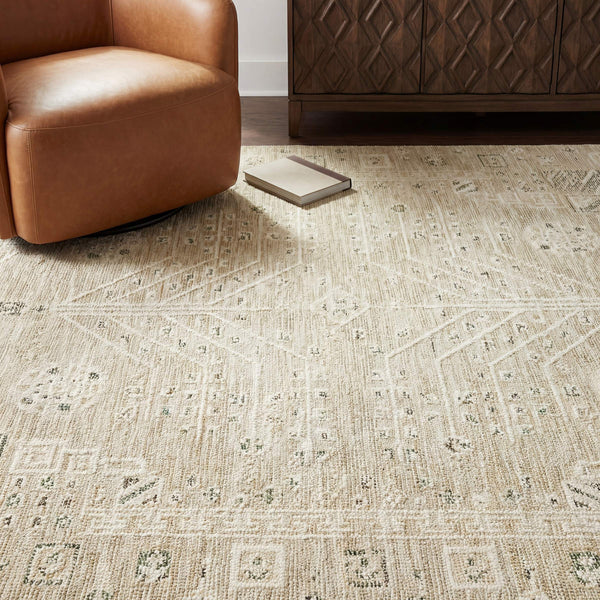 Oriental Weavers Caroline Vintage Botanical Polyester Area Rug with Cut Loop Pile and Artisan Fringe Detail 6'7"x9'6" CCRL05200290ST